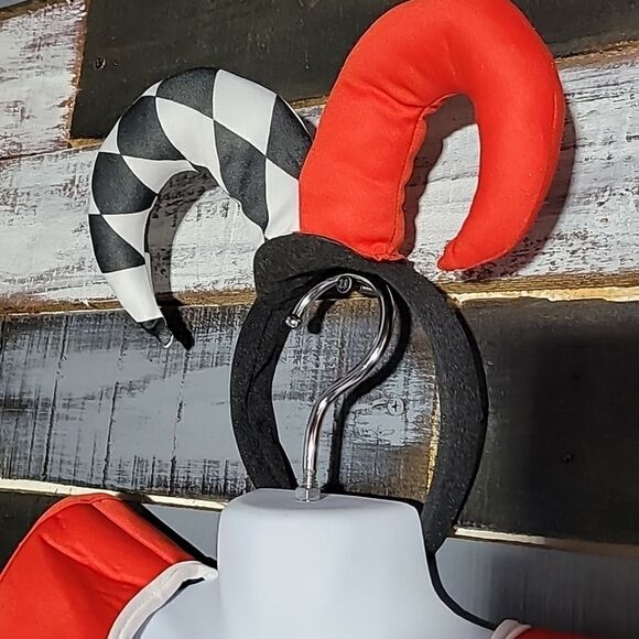 Court Jester Red, White, & Black Costume Girl's Size 4-6T - Picture 4 of 10